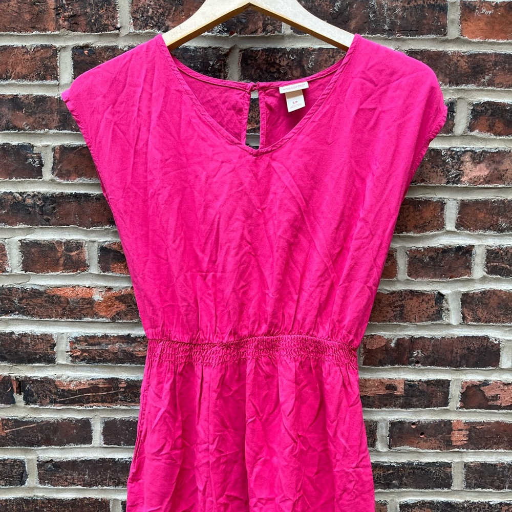 bright pink Mossimo Dress with cinched waist—size small